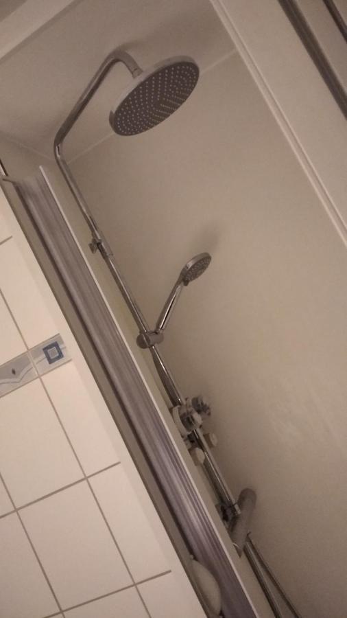 Sroom 118 And 119 In Center 로이틀링겐 외부 사진